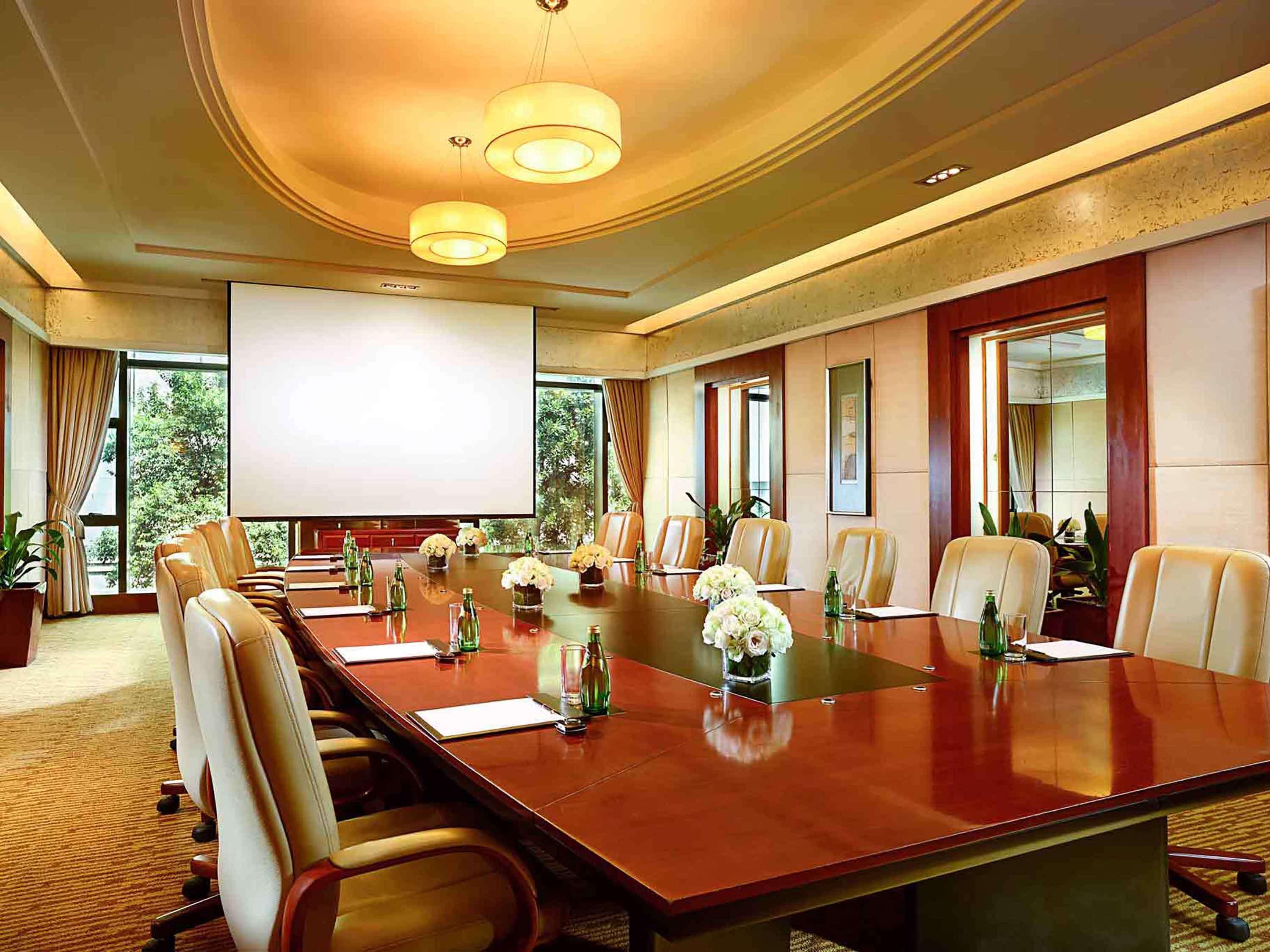 Grand Mercure On Renmin Square 5* Сиань