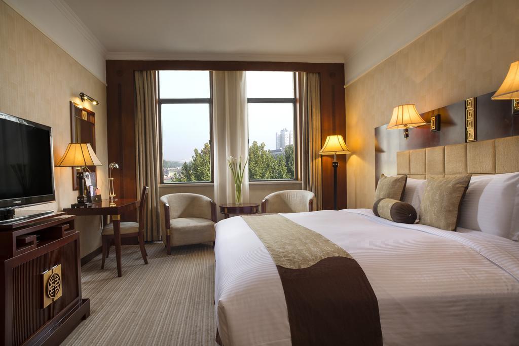 Grand Mercure On Renmin Square Отель Сиань
