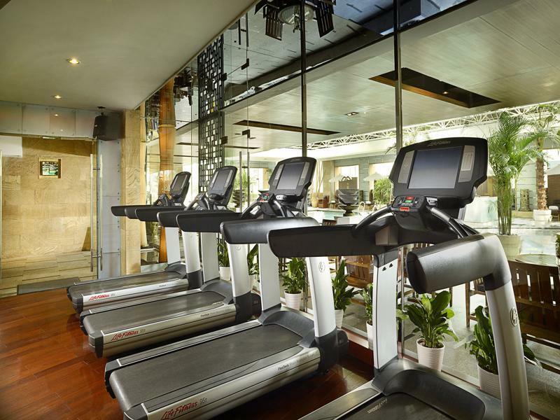 Отель Grand Mercure On Renmin Square 5*